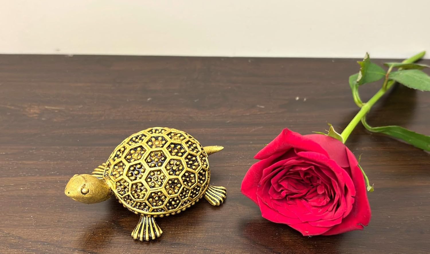 PeetalKraft Small Vastu Tortoise Brass Figurine for Luck and Prosperity, Size 8x5x3 cm, Weight 100 Grams