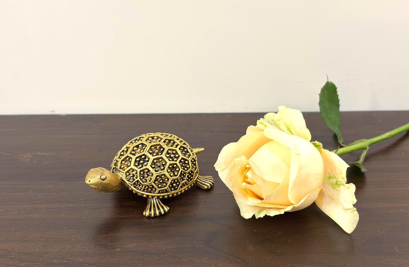 PeetalKraft Small Vastu Tortoise Brass Figurine for Luck and Prosperity, Size 8x5x3 cm, Weight 100 Grams