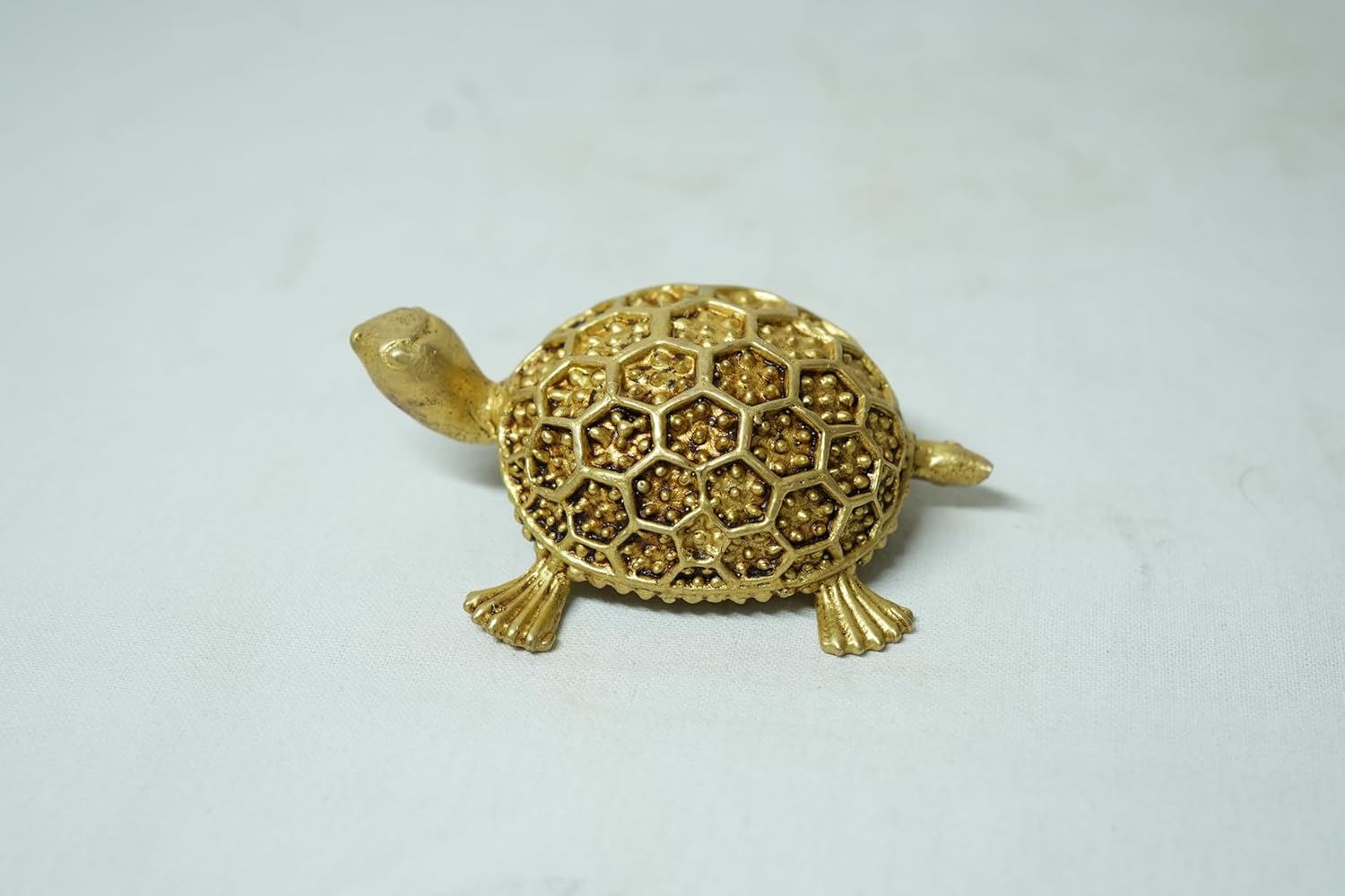 PeetalKraft Small Vastu Tortoise Brass Figurine for Luck and Prosperity, Size 8x5x3 cm, Weight 100 Grams