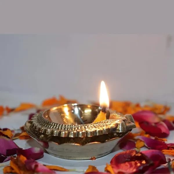 PeetalKraft Brass Dhan Kuber Diya Set Of 5 For Daily Pooja And Wealth Size 7X6X2 Cm Weight 50 Grams
