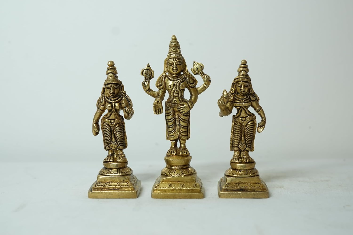PeetalKraft Brass Shankh Chakra Namah Idol Set Antique Pack Of 3 Large Size 8X10X12 Cm Weight 520 Grams