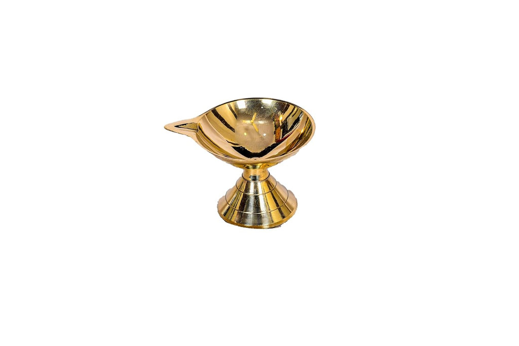 PeetalKraft Pandeep Deepak Brass Diya Oil Lamp For Pooja Mandir And Diwali Size 3X3X4 Cm Weight 50 Grams