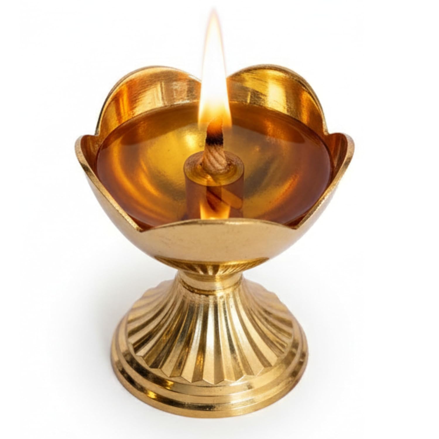 PeetalKraft Classic Brass Diya For Puja Mandir And Home Decoration Size 4X4X5 Cm Weight 50 Grams