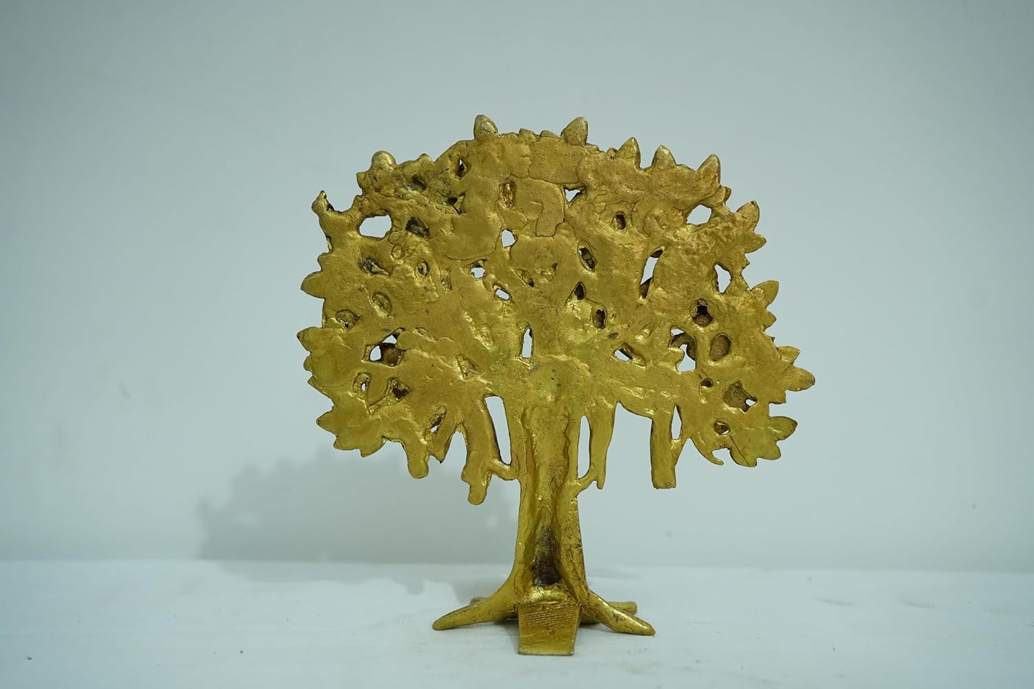 PeetalKraft Brass Kalp Vriksh Tree Showpiece for Home Decor, Office Table & Vastu Decor, Premium Gold Finish, H:20cm, L:18cm, W:5cm. Gift for Housewarming, Diwali & Wedding