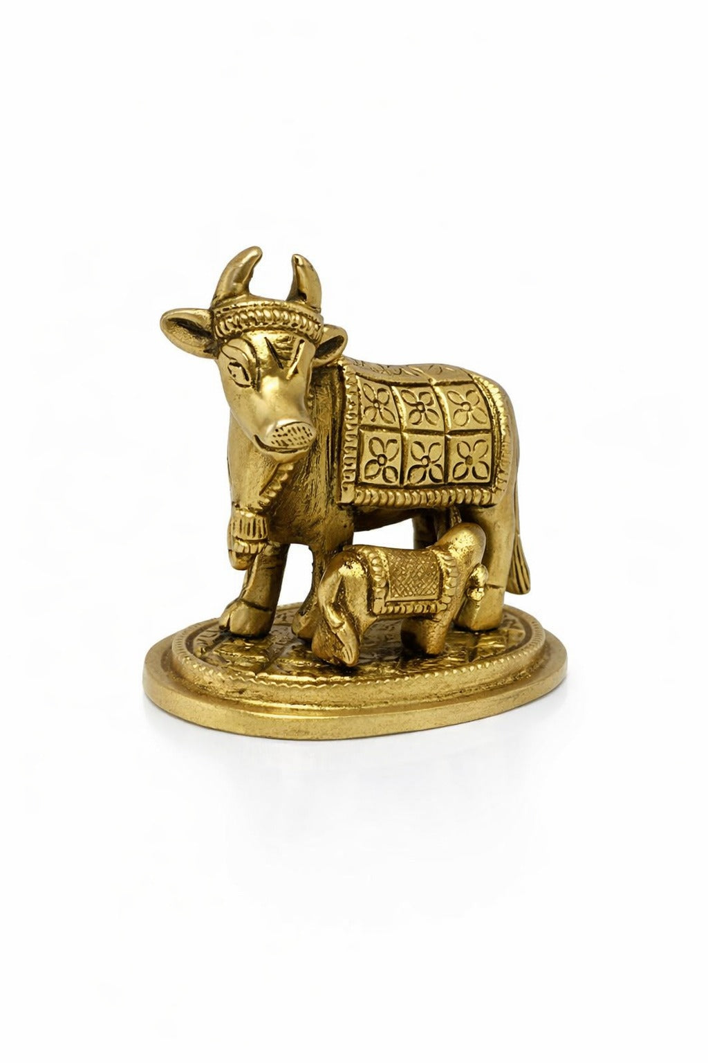 PeetalKraft Kamadhenu Brass Idol Cow with Calf for Abundance and Success, Size 7x5x7 cm, Weight 300 Grams