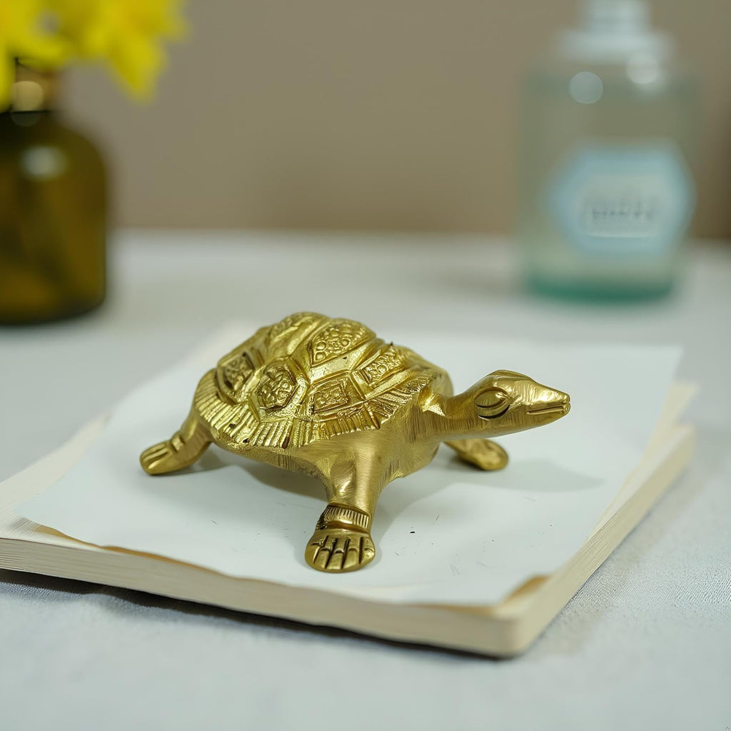PeetalKraft Brass Tortoise Kachua for Vastu and Feng Shui Home Decor, Size 8x5x2 cm, Weight 105 Grams