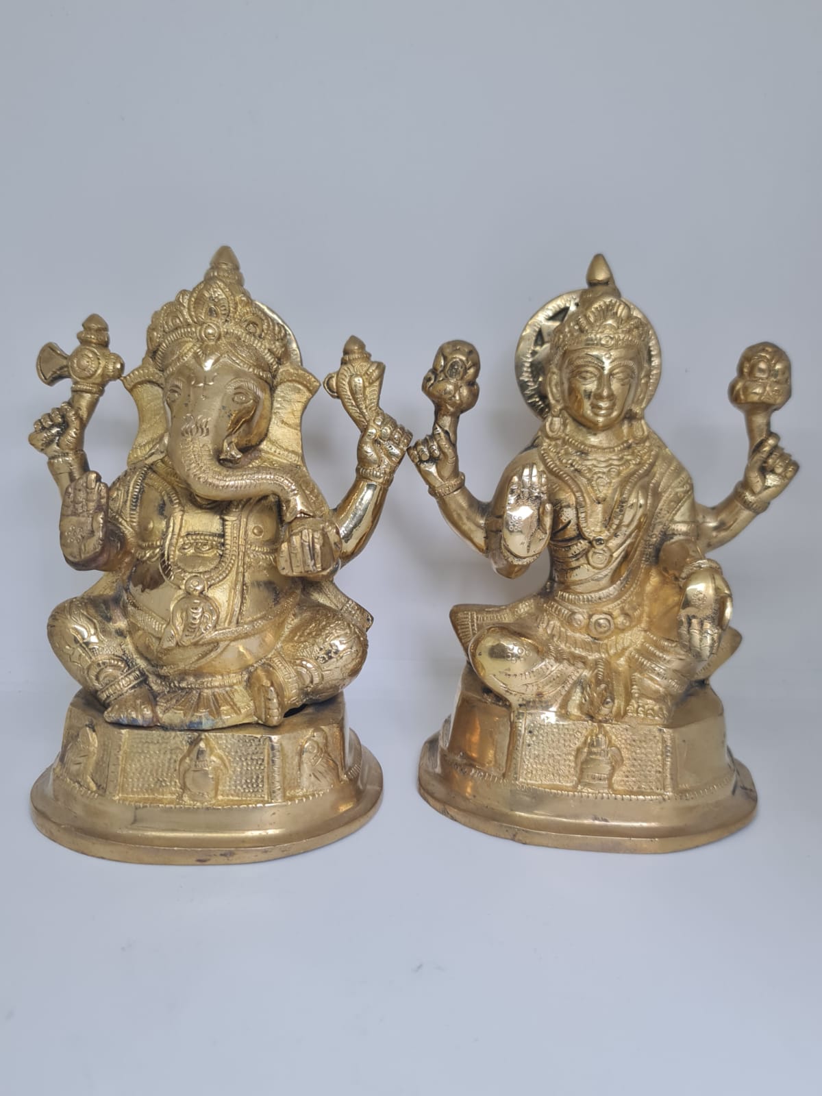 Antique Brass Lakshmi Ganesh Idol set for Pooja & Home Decor-Traditional Hindu Deity Statue for Temple & festive Decoration.